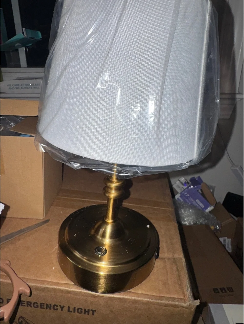 Onewish Brass Table Lamp with White Fabric Shade